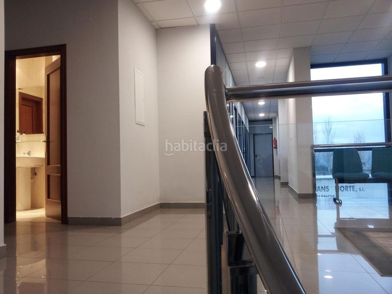 Foto fc4572d9-66dd-442a-af65-d60eacddd43a. Edificio en polígono industrial 113 venta edificio de oficinas en Venta de Baños