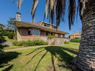 Casa  Barrio milagro. Venta de chalet en torrelavega