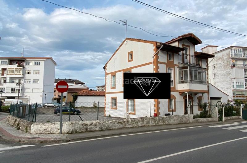 Foto 8295c97c-b42d-4af1-8b6e-b2b01ae8fc22. Casa con parcheggio in Colindres