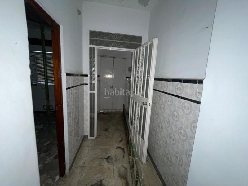 Foto d82250ea-38dd-49e4-8574-7a12ac1d53f8. Casa oportunidad de inversión en Coria del Río