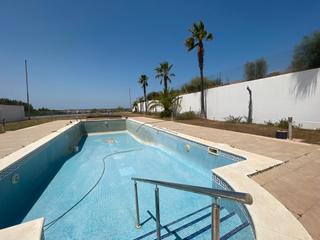 Chalet in Costa Esuri. Disfruta del golf y la naturaleza