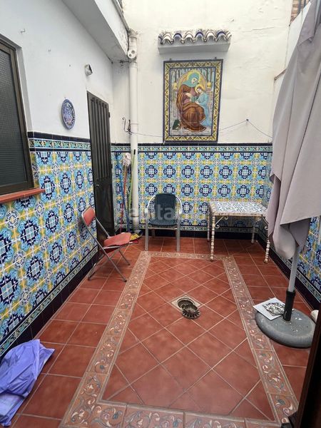 Foto 46a3cf34-57b3-4051-b763-8d7cc8aa6a5a. Casa adossada a Coria del Río