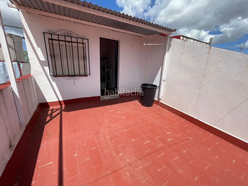 Foto aca6f109-0c2a-4551-b91b-7170465aecc4. Casa adossada a Coria del Río