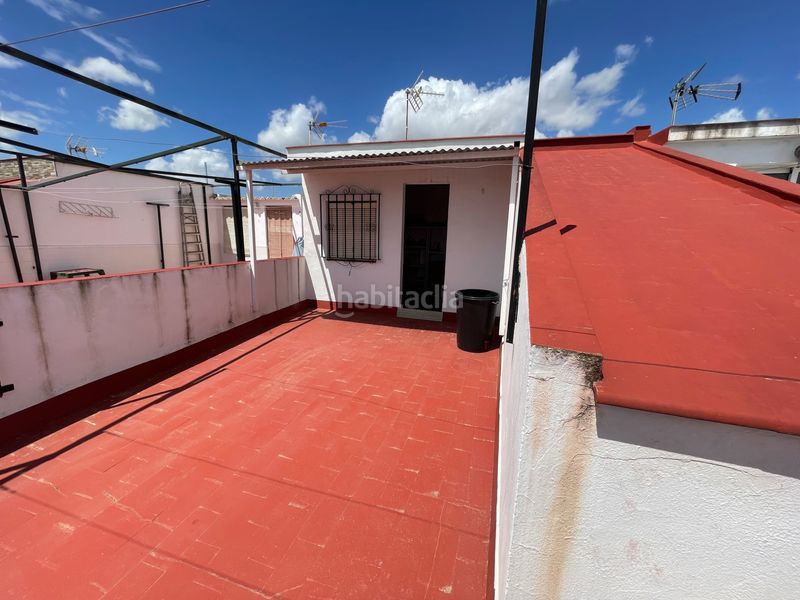 Foto fe2eb25b-758b-4d72-bf3a-50feec6355ea. Casa adossada a Coria del Río