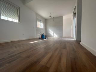Apartament a Coria del Río. Apartamento reformado