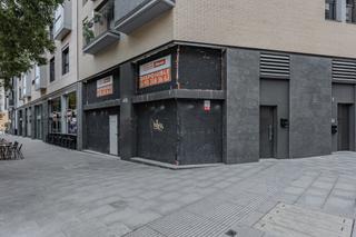 Location Local commercial  Carrer gran de sant andreu. ¡local comercial esquinero en gran de sant andreu!