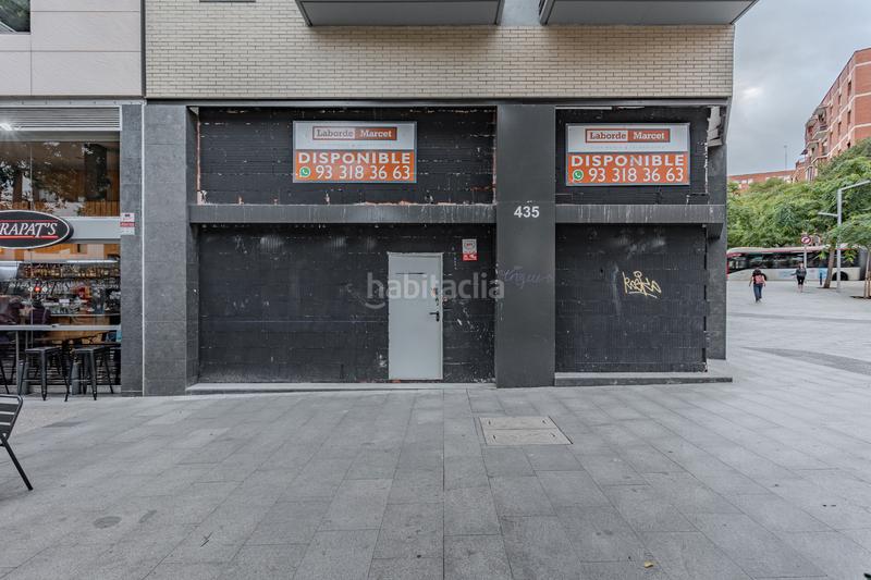 Foto 78c74e52-882a-45c5-95fe-7293fa8f3b9f. Alquiler local comercial ¡local comercial esquinero en gran de sant andreu! en Barcelona
