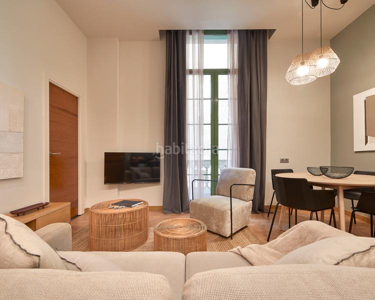 Foto 7c8be1b5-5a07-4a37-bede-d7cc9cc1e61f. Lloguer pis amb calefacció a Gòtic Barcelona