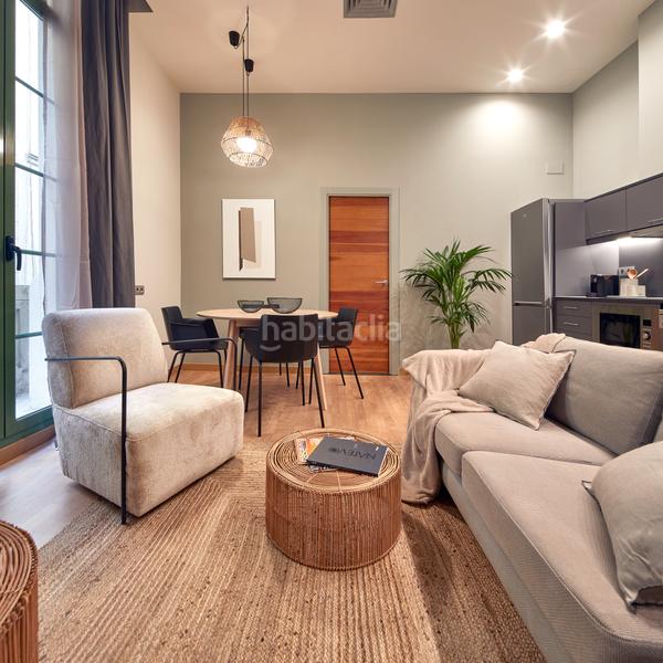 Foto c768df28-9627-4423-ae6c-787a35c14424. Lloguer pis amb calefacció a Gòtic Barcelona