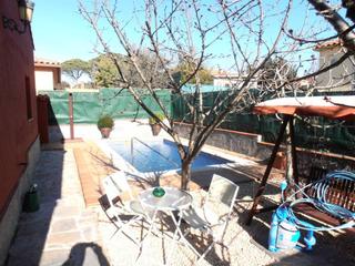 Casa a Caldes de Malavella. Casa independiente en venta