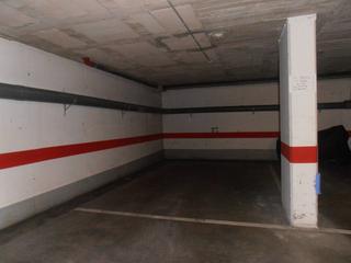 Parking coche en Eixample Sud-Migdia. Parking en venta