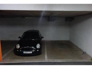 Aparcament cotxe a Eixample Sud-Migdia. Parking en venta