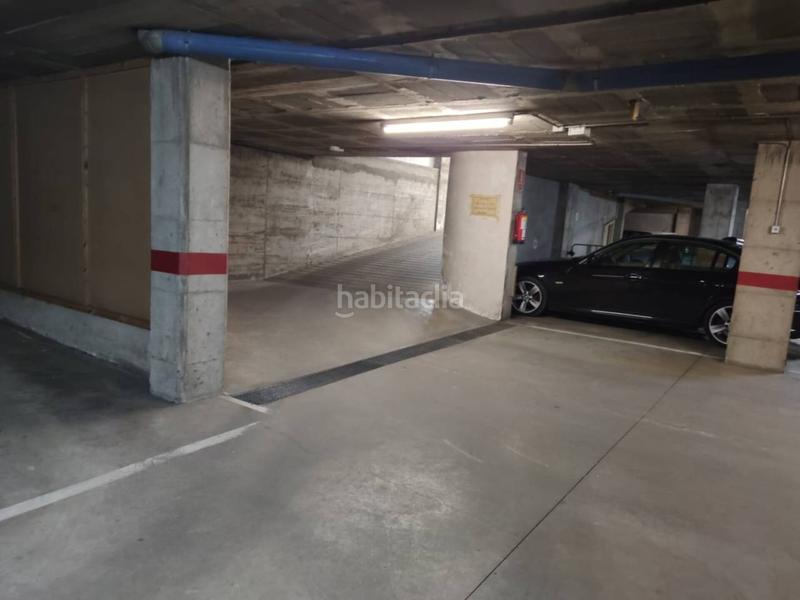 Foto 6781d74e-815b-44b4-b6ea-95db61fa7070. Parking voiture dans Santa Eugenia Girona