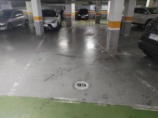 Aparcament cotxe  Orient. Parking en venta en girona capital