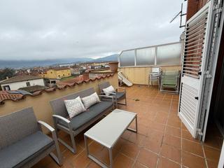 Dúplex a Porqueres. Ref   porqueres  zona centre. fantàstic àtic duplex de 3 hab dob