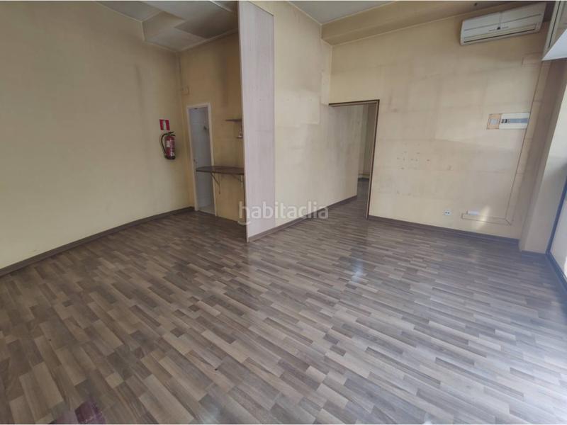 Foto 2c59dd46-dbb2-48bc-b6de-30cb8cfacfd7. Lloguer local comercial a Sant Narcis Girona