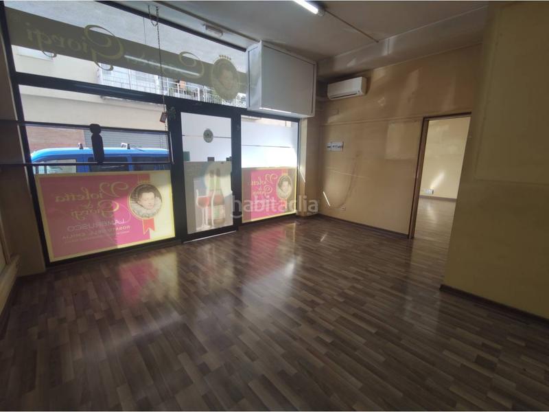 Foto b9fd395e-ebb6-4e02-88df-32adb0a5cbc7. Lloguer local comercial a Sant Narcis Girona