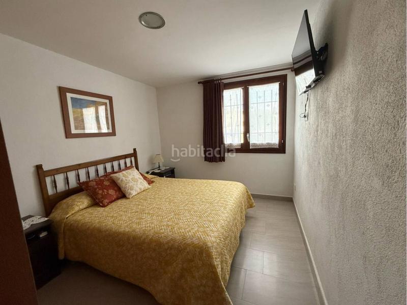 Foto 9e401858-67a2-41ae-b817-457c0a9b297b. Casa adossada amb piscina a Riells Escala (L´)