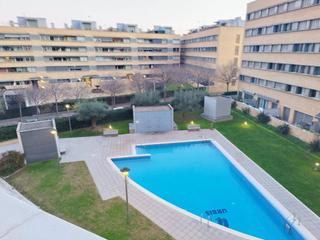 Pis  Orient. Ref 17525 zona urbis. fantàstic baix amb jardi de 2 hab dobles a