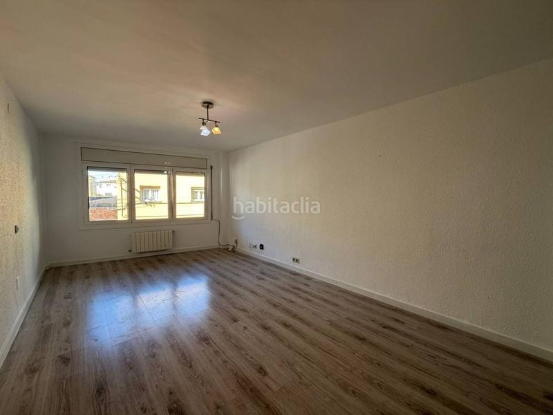 Foto 2aea44ad-23c9-4e30-84d0-463c8ca4cf1b. Appartement avec chauffage dans Sant Narcis Girona