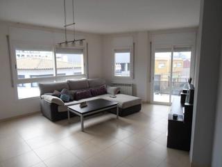 Pis a Sant Narcis. Ref. 17544. magnífico piso de 4 hab. 2 baños y pkg en girona!! p