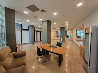 Lloguer Local Comercial  Calle plaza europa. Local comercial en alquiler en sant narcís, girona capital