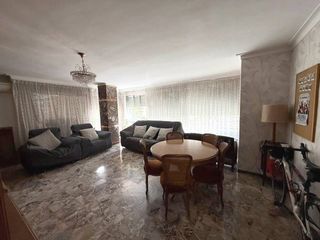 Etagenwohnung in Eixample Nord. Ref. 17564. magnífico piso en venta en eixamplecentre!