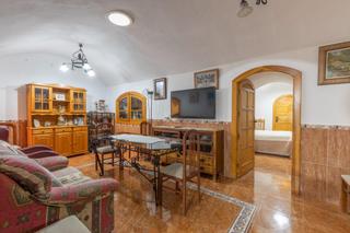 Maison à Purullena. Venta de casa cueva en purullena
