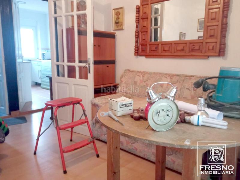 Foto 0ac25094-d165-4414-9fa7-a5dbc79c711e. Casa adosada casa semi adosada en el centro en Reinosa