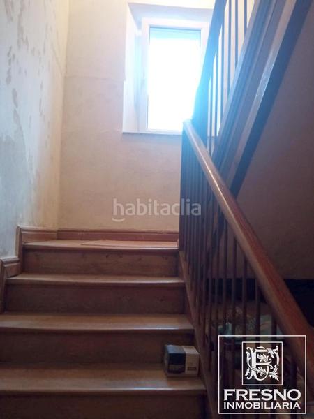 Foto da35dfbf-bf9f-4774-b1b4-24f02aa65df1. Casa adosada casa semi adosada en el centro en Reinosa