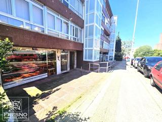 Local Comercial  Fernando de los ros. Local a pie de calle con posibilidad de cambio de uso