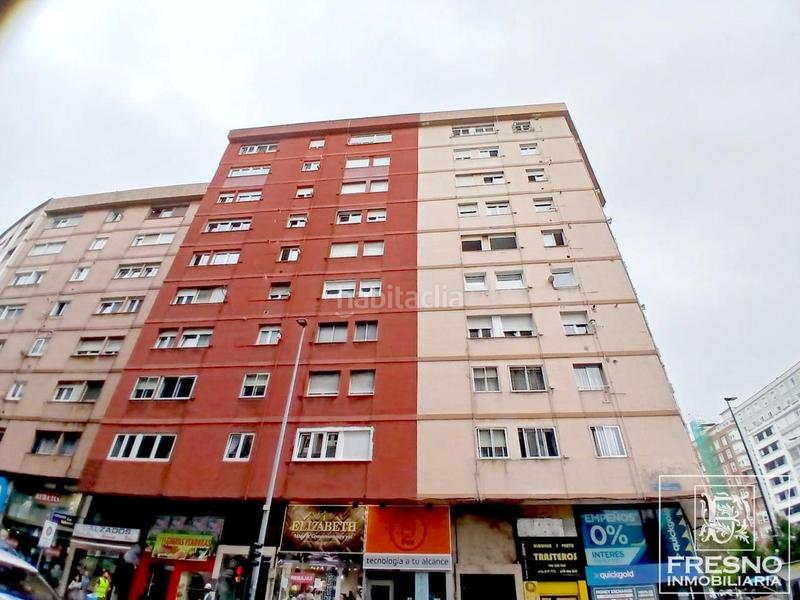 Foto 239419d5-2f5e-49c3-9b55-3941d5a8da9a. Piso  de 3 dormitorios en camilo alonso venga en Santander