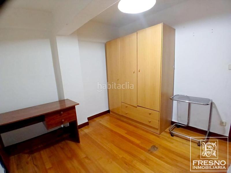 Foto a80e4c14-7fef-440c-bed1-39edf5810c59. Piso  de 3 dormitorios en camilo alonso venga en Santander
