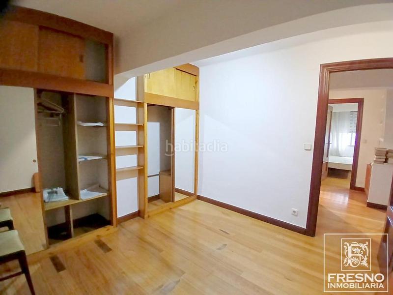 Foto eee853eb-99be-43a1-ae68-770ec0449efc. Piso  de 3 dormitorios en camilo alonso venga en Santander