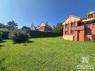 Casa adossada  Los jardines. Fabuloso chalet pareado