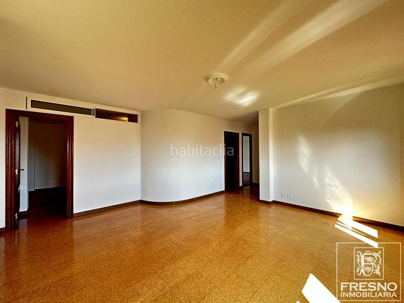 Foto 4680bd10-1178-4b71-ab94-1c944362fbe3. Casa adosada fabuloso chalet pareado en Muriedas Camargo