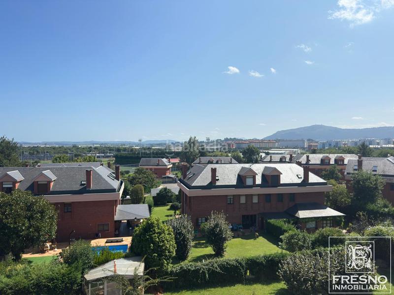 Foto ffb12ef6-7236-4ea9-9ebb-da8970ea07f9. Casa adosada fabuloso chalet pareado en Muriedas Camargo