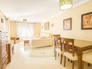 Location Appartement à Los Árboles. Luminoso piso de 3 habitaciones con terraza en los árboles, mija