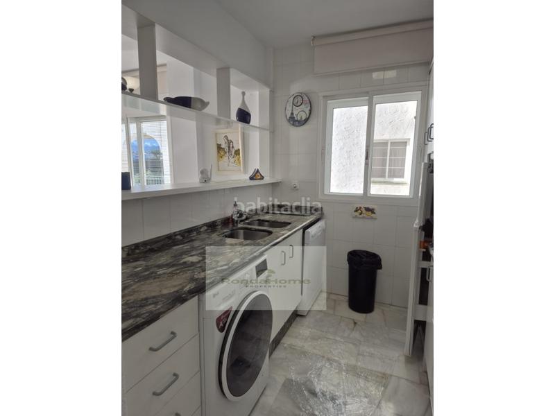 Foto 0910694c-81b1-4395-ba2b-366143f9efee. Affitto appartamento con parcheggio in Calahonda Mijas