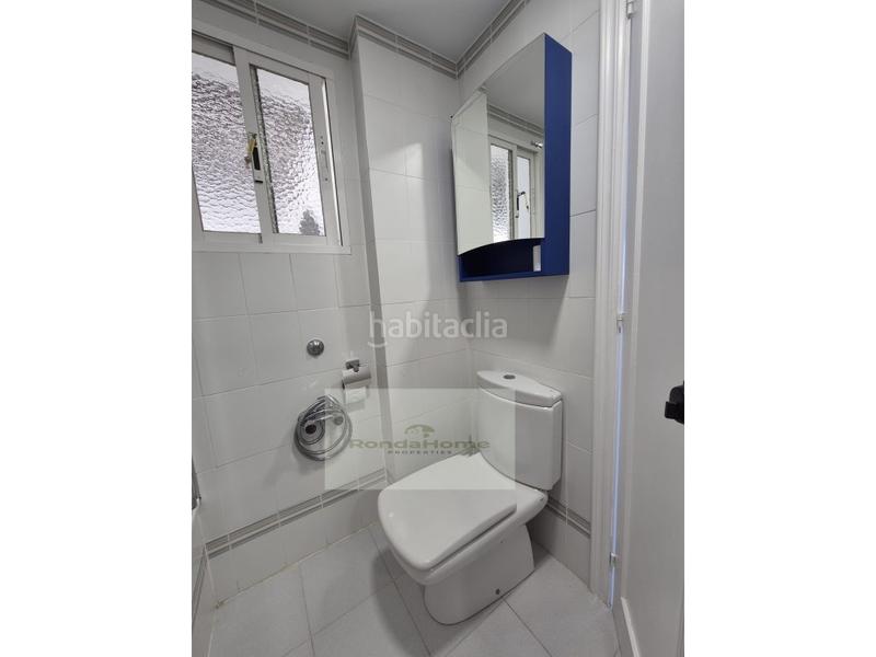 Foto 7c42f54b-dece-466c-be24-a0a3152ca893. Miete etagenwohnung mit parking in Calahonda Mijas