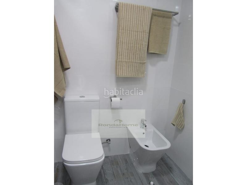 Foto 1427cfb4-8b53-4f1d-81ad-529e59405474. Miete etagenwohnung mit parking in Riviera del Sol Mijas