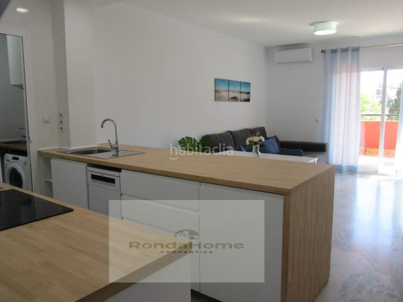 Foto e87fcfbf-1f92-4ccb-bc17-71230ea252b2. Miete etagenwohnung mit parking in Riviera del Sol Mijas