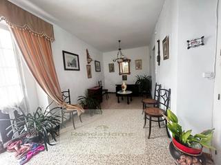Casa a Cañete la Real. Oportunidad única de inversión en el corazón de cañete la real.