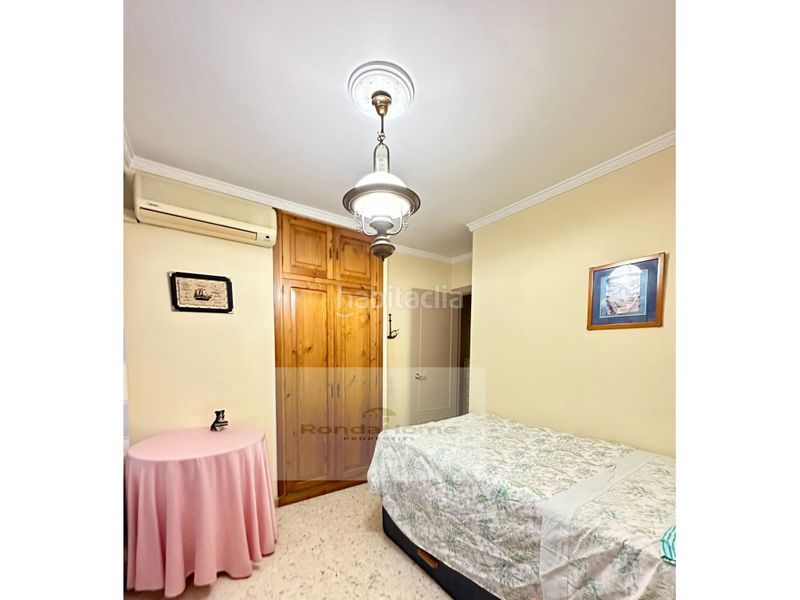 Foto 47a38ae2-9ac2-42fb-95fa-e4d54684602f. Pis a La Carihuela - Los Nidos Torremolinos