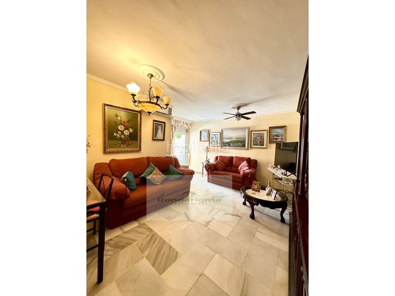 Foto 9573d40d-914c-44ee-a8ab-6adaa0b61671. Pis a La Carihuela - Los Nidos Torremolinos