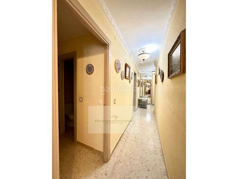 Foto d20c5668-8b85-4e09-bcba-b513534d3880. Pis a La Carihuela - Los Nidos Torremolinos