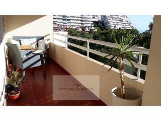 Location Appartement  Calle catamaran. Luminoso apartamento a 100 m de la playa con terraza y garaje  l