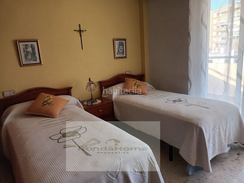 Foto 4eaf51e8-debb-4513-8e9f-1185a5ff273a. Pis amb aparcament a Los Boliches Fuengirola