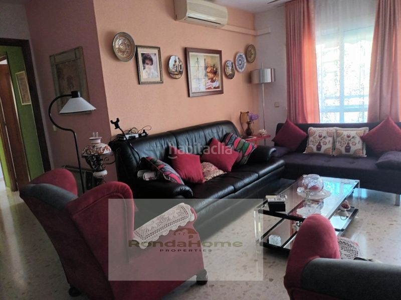 Foto bc79faf8-fa60-4a29-b2ca-4f06c6d7c7d8. Pis amb aparcament a Los Boliches Fuengirola