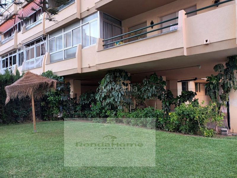 Foto e4c00a61-9df9-4884-b435-65d11b5ba1a2. Pis amb aparcament a Los Boliches Fuengirola